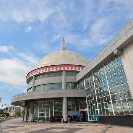 Higher Hotel Bandar Seri Begawan Esterno foto
