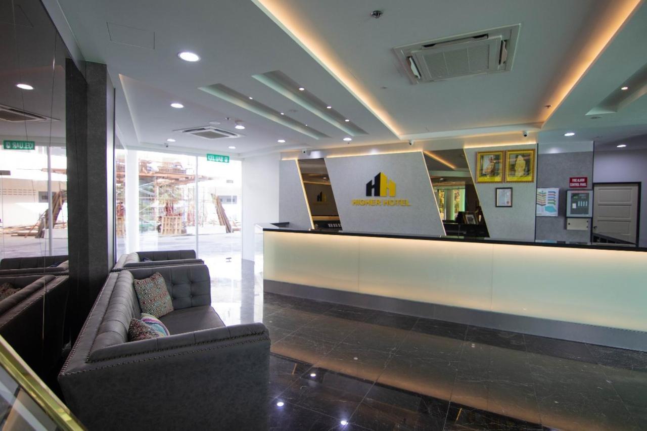 Higher Hotel Bandar Seri Begawan Esterno foto